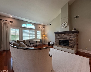 12210 Vista Court - Photo Thumbnail 11