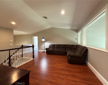 12210 Vista Court - Photo Thumbnail 34