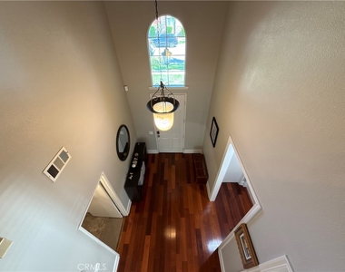 12210 Vista Court - Photo Thumbnail 3