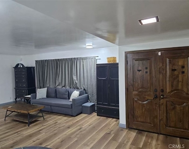 444 Redlands Avenue - Photo Thumbnail 20