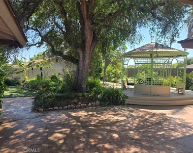 444 Redlands Avenue - Photo Thumbnail 34