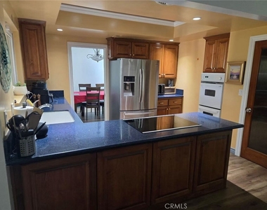 444 Redlands Avenue - Photo Thumbnail 13