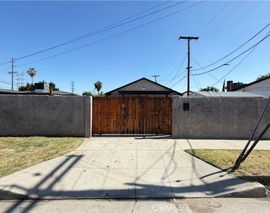 7257 Wilbur Avenue - Photo Thumbnail 17