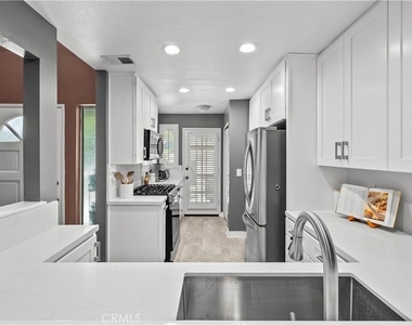 23957 Arroyo Park - Photo Thumbnail 2