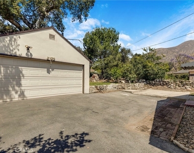 2151 N Altadena - Photo Thumbnail 25