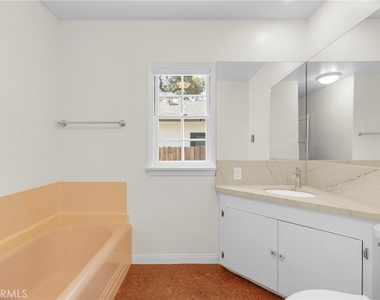 2151 N Altadena - Photo Thumbnail 24