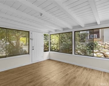 2151 N Altadena - Photo Thumbnail 14