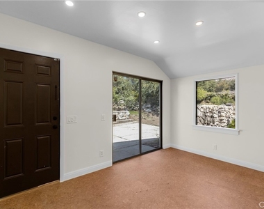 2151 N Altadena - Photo Thumbnail 18