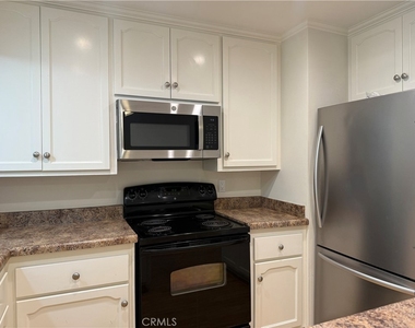 665 W 34th - Photo Thumbnail 11