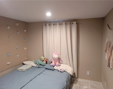 328 E Imperial - Photo Thumbnail 19