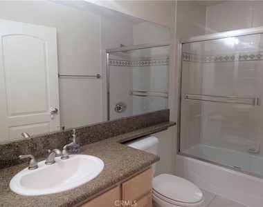 328 E Imperial - Photo Thumbnail 18