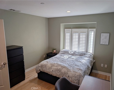 328 E Imperial - Photo Thumbnail 17