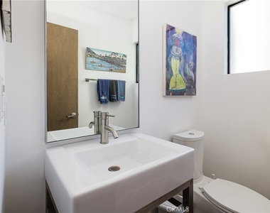 121 E Walnut - Photo Thumbnail 18