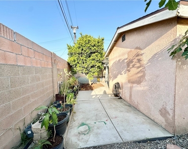 6351 Marcella Way - Photo Thumbnail 17