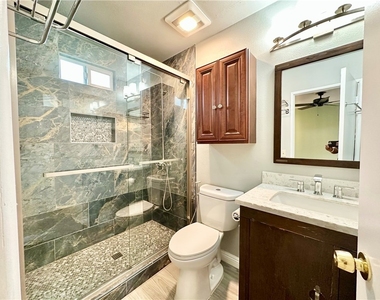 6351 Marcella Way - Photo Thumbnail 12