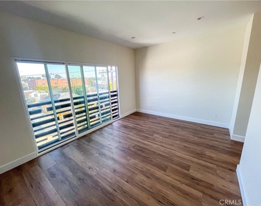 1816 1 S Hauser Boulevard - Photo Thumbnail 3