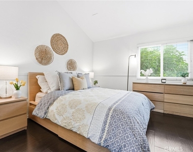 334 S Walnut Unit D (11) - Photo Thumbnail 16