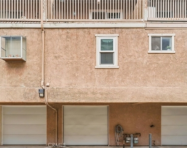 334 S Walnut Unit D (11) - Photo Thumbnail 22