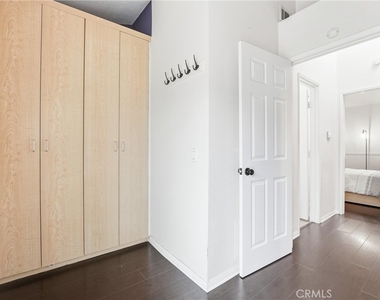 334 S Walnut Unit D (11) - Photo Thumbnail 12