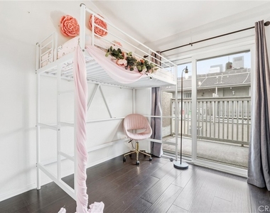 334 S Walnut Unit D (11) - Photo Thumbnail 11