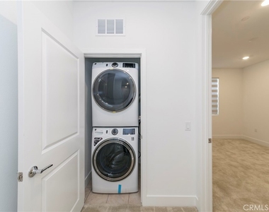 1809 Lychee St - Photo Thumbnail 15