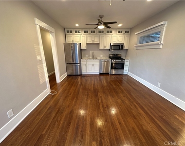 633 W Maple Avenue - Photo Thumbnail 6