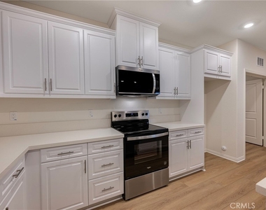 1231 Trojan Circle - Photo Thumbnail 11