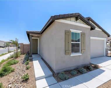 1231 Trojan Circle - Photo Thumbnail 3