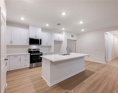 1231 Trojan Circle - Photo Thumbnail 13
