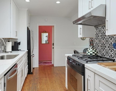 610 Country Club - Photo Thumbnail 21