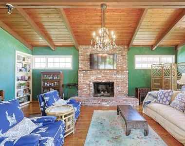 610 Country Club - Photo Thumbnail 13