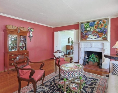 610 Country Club - Photo Thumbnail 4