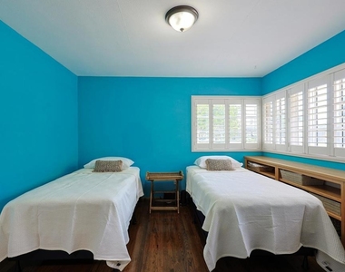 610 Country Club - Photo Thumbnail 33