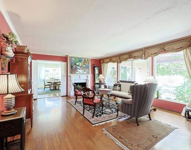 610 Country Club - Photo Thumbnail 1