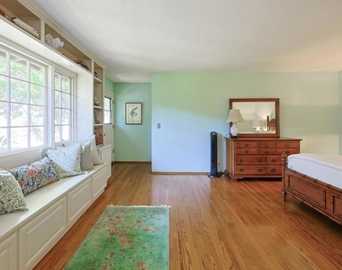 610 Country Club - Photo Thumbnail 42