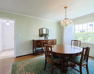 610 Country Club - Photo Thumbnail 10