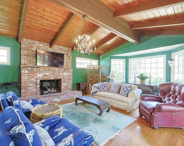 610 Country Club - Photo Thumbnail 12
