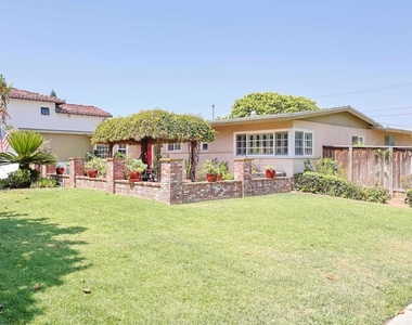 610 Country Club - Photo Thumbnail 70