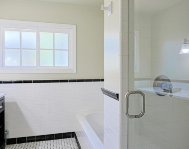 610 Country Club - Photo Thumbnail 30