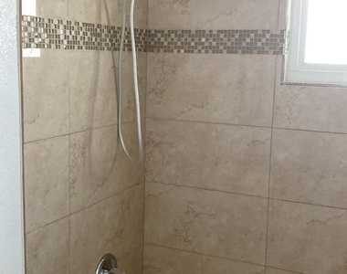 172 Palomar Street - Photo Thumbnail 12