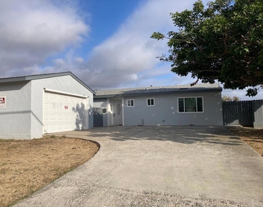 172 Palomar Street - Photo Thumbnail 32