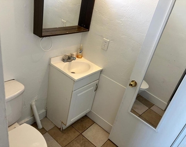 172 Palomar Street - Photo Thumbnail 31