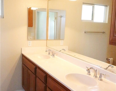 1510 Orange Avenue - Photo Thumbnail 11