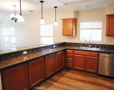 1510 Orange Avenue - Photo Thumbnail 2