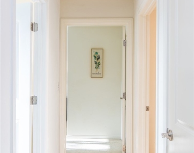 137 Kempton - Photo Thumbnail 21
