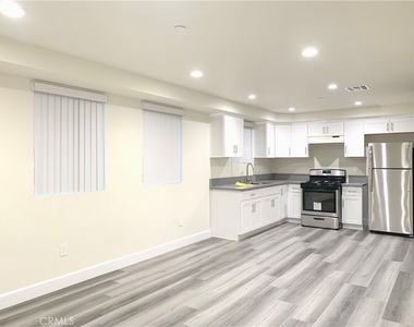 3019 S Raymond Avenue - Photo Thumbnail 7