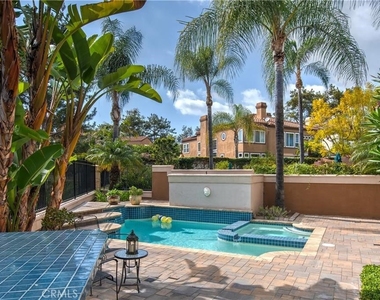 26325 Cannes - Photo Thumbnail 41