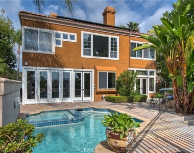 26325 Cannes - Photo Thumbnail 43