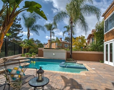 26325 Cannes - Photo Thumbnail 35