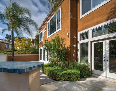26325 Cannes - Photo Thumbnail 36